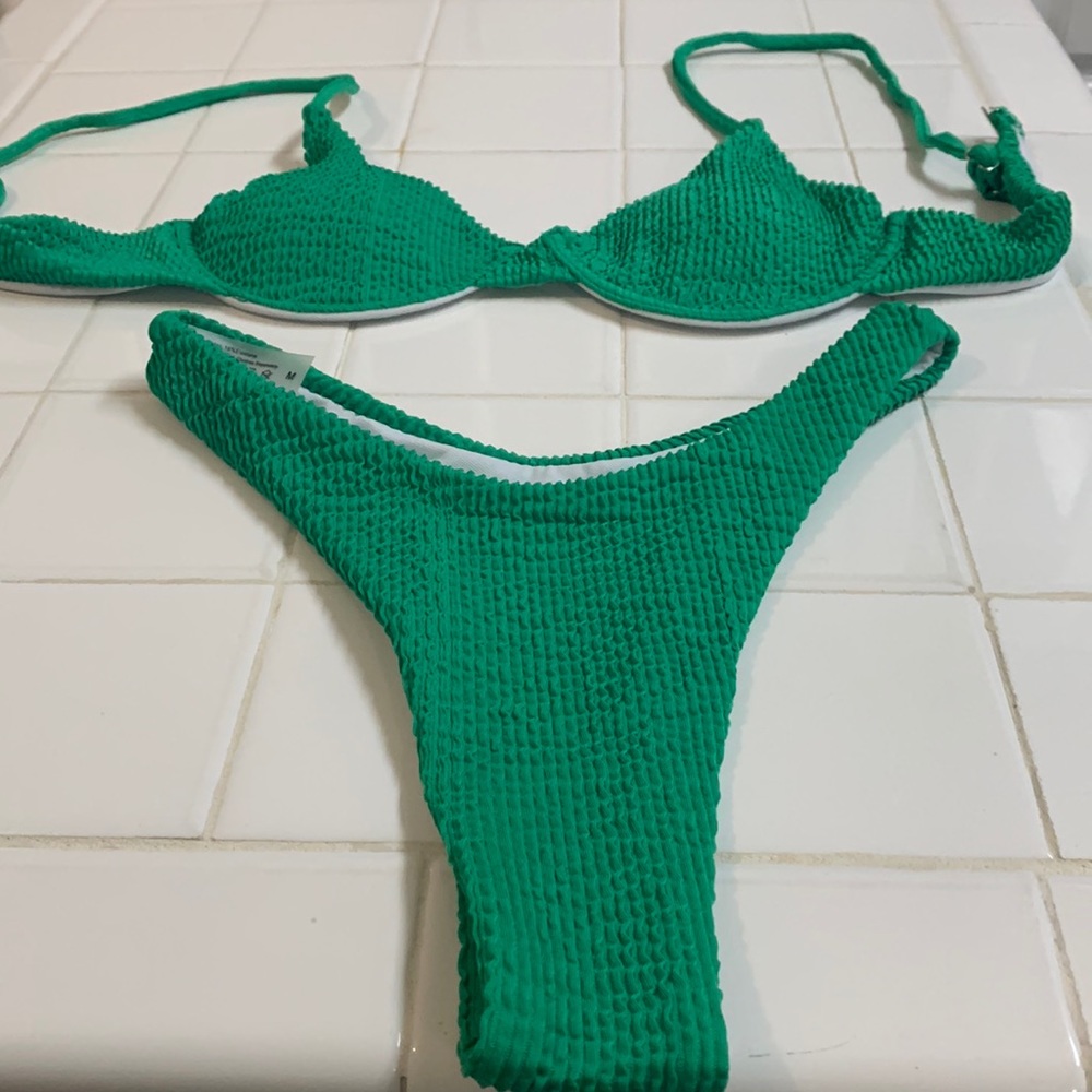 Women bikini 2 pieces color green